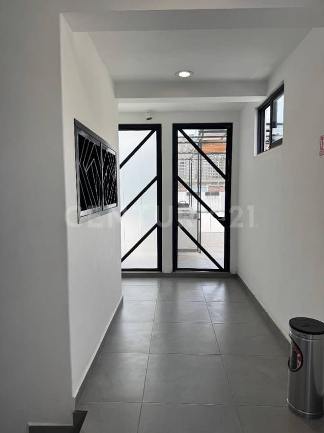 Pent-house seminuevo con balcón y Roof Garden Privado en Portales Sur