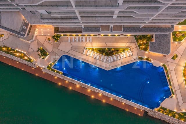 Venta de departamento de lujo en Puerto Cancún C3783