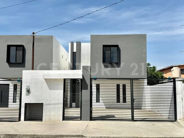 CASA EN VENTA, COLONIA MAESTROS, ENSENADA B.C