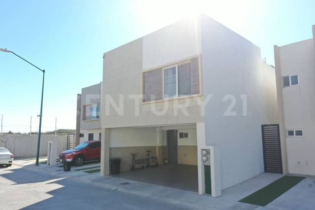 CASA AMUEBLADA EN VENTA EN VALPARAISO RESIDENCIAL, TIJUANA BAJA CALIFORNIA.