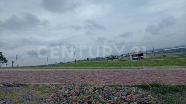 TERRENO EN VENTA, FRACC. LOS INFANTES, SILAO GUANAJUATO