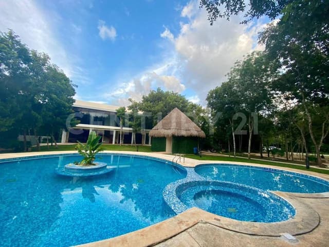 Venta Lote residencial en Paseos de la Selva ll en esquina DH2325