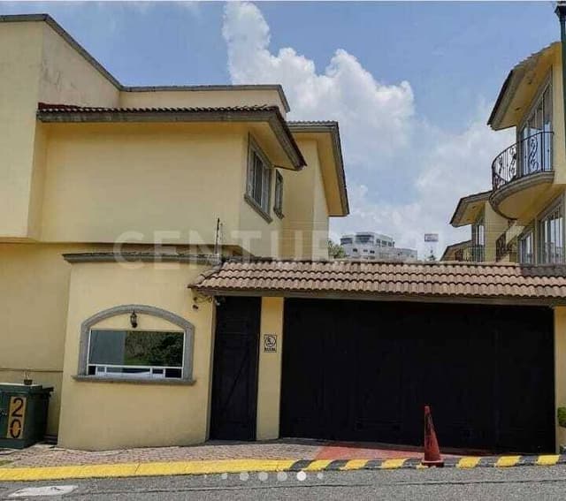 Residencia en Venta en Hacienda de las Palmas, Huixquilucan.