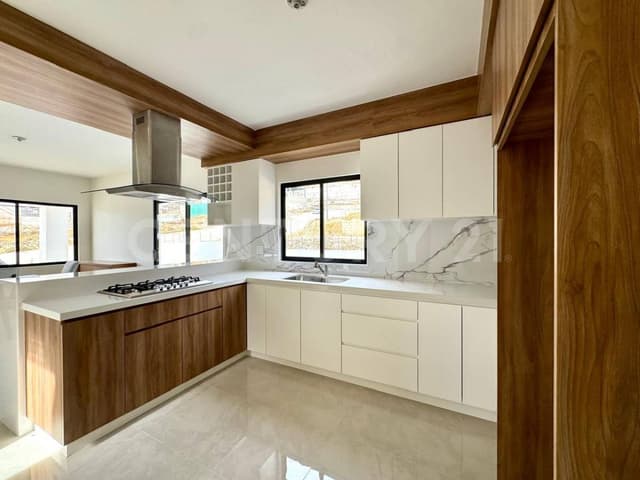 CASA NUEVA EN VENTA, COLINAS DEL SAUZAL, ENSENADA B.C