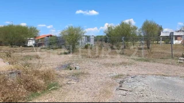 TERRENO EN VENTA EN FRACC. LAS CAROLINAS EN CADEREYTA JIMENEZ