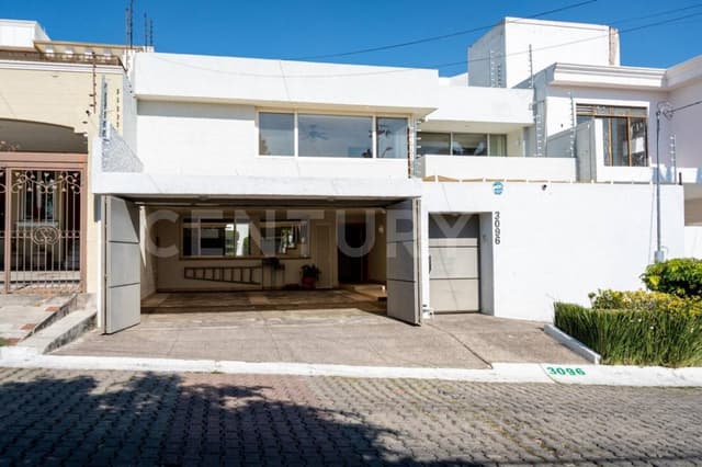 Casa en venta en Zapopan | 3 recámaras en Conjunto Patria, excelente ubicación