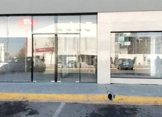 SE RENTA LOCAL SOBRE V CARRANZA EN SALTILLO