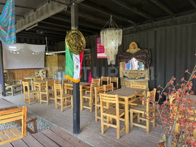 RENTA DE LOCAL EN METEPEC, PLAZA CONTAINER