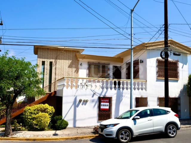 CASA EN VENTA EN COL. VISTA HERMOSA EN MONTERREY