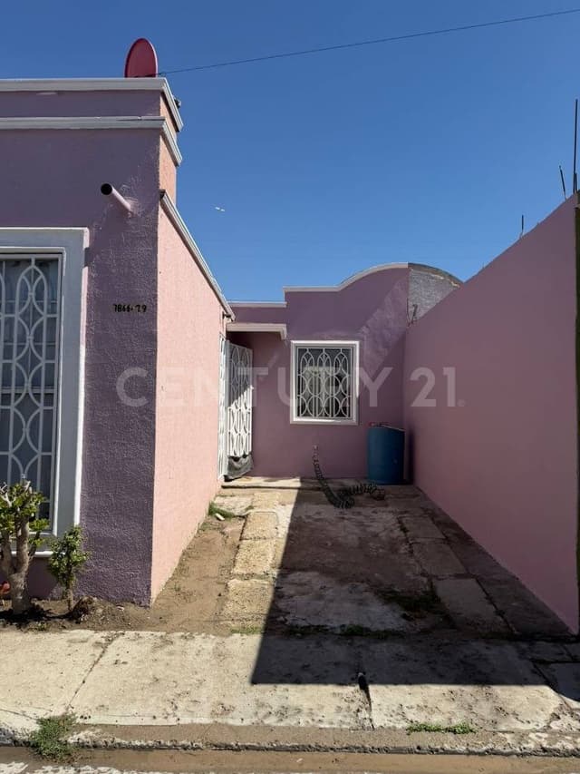 CASA EN RENTA EN REAL DE SAN FRANCISCO TIJUANA B.C.
