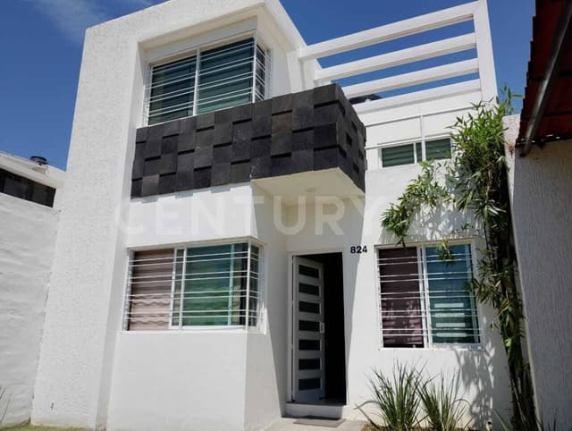 Se vende casa Fraccionamiento Santa Sofia, Villa de Alvarez, Col.