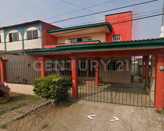 Casa en VENTA, Privada Santa Isabel, Coatzacoalcos, Veracruz.