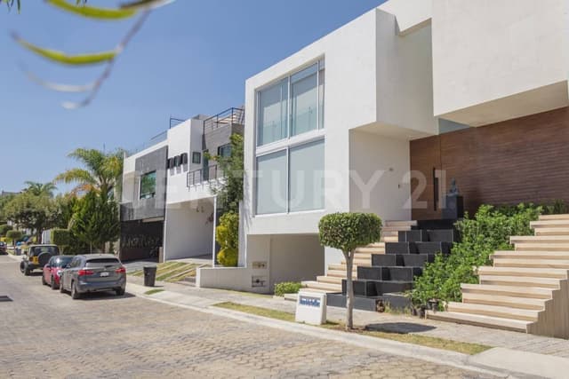 VENTA CASA 3 RECÁMARAS EN CLUSTER 10-10-10, LOMAS DE ANGELOPOLIS,PUEBLA