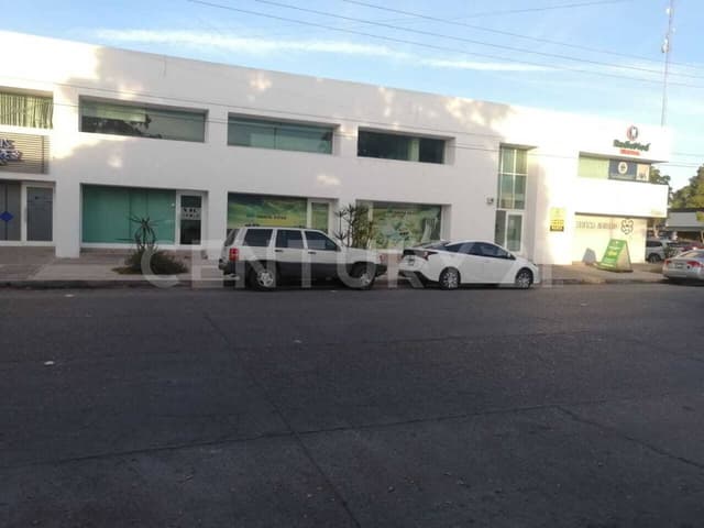 LOCAL EN RENTA en Jose María Morelos, Los Mochis, Sinaloa.