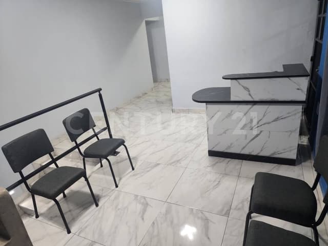 LOCAL COMERCIAL EN RENTA