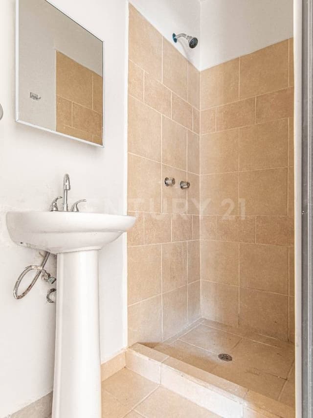 Casa en renta en Madeira Residencial, Cuesta Blanca, Tijuana B.C.