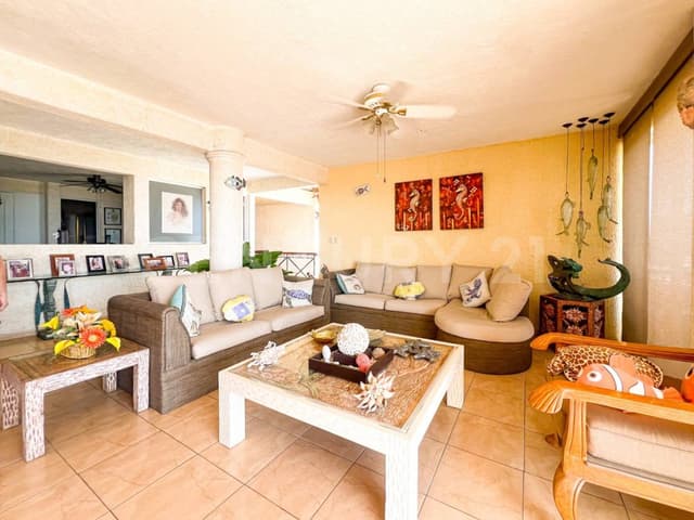 CASA A LA VENTA EN CONDESA ACAPULCO GRO