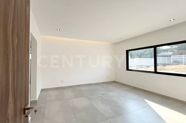 Casa nueva en residencial con seguridad 24/7