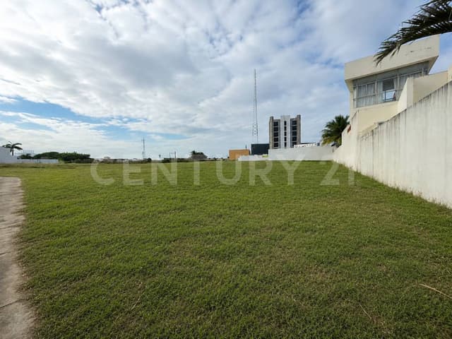 Se vende Terreno en Playas del Conchal