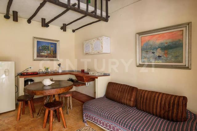 Preciosa Quinta de 4,050 m2 en Solferino, entre Cancún y Playa del Carmen, QR.