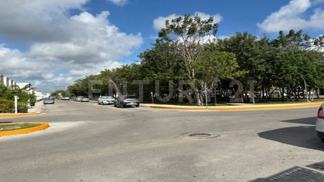 Terreno en venta, Supermanzana 327, Residencial Mallorca