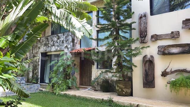 Casa en Venta con muelle en Puerto Aventuras
