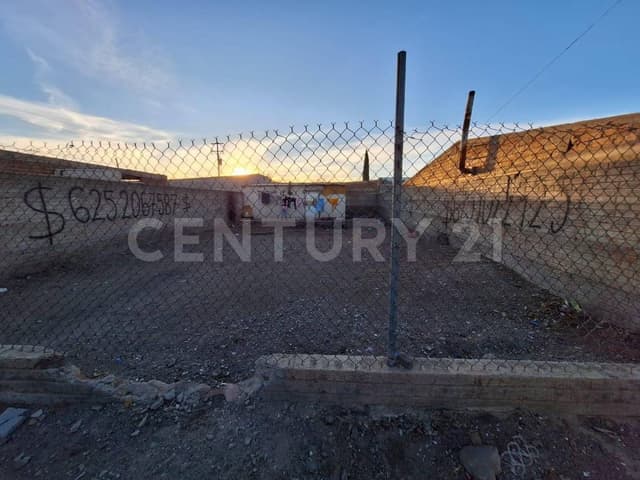 - EN VENTA TERRENO EN COL. MORELOS EN CD. CUAUHTEMOC, CHIH