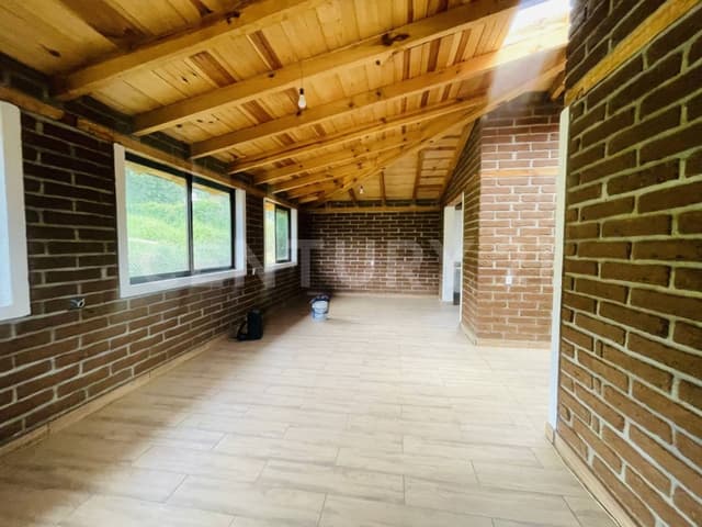 CASA EN RENTA CERCA DE ACATITLÁN, VALLE DE BRAVO