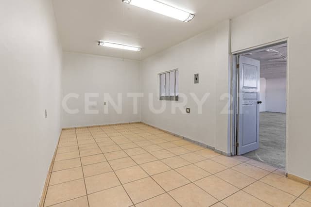 BODEGA EN RENTA EN OTAY, TIJUANA, BC