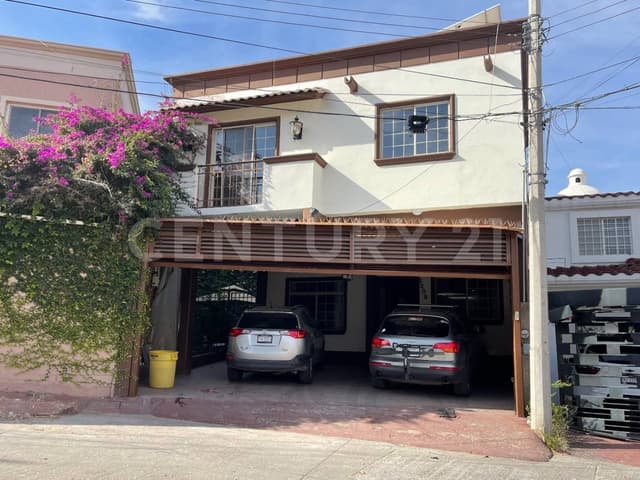 CASA EN VENTA RESIDENCIAL CUMBRES II ETAPA, CHIHUAHUA