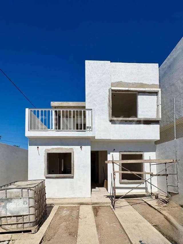 CASA EN PREVENTA EN LOMAS DEL SAUZAL, ENSENADA, B.C.