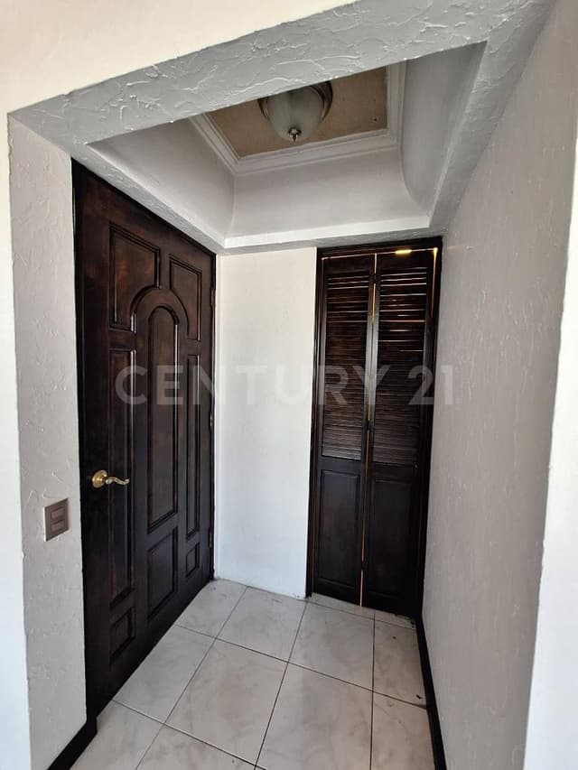 CASA EN VENTA EN COL. COLINAS DE SAN JERONIMO EN MONTERREY