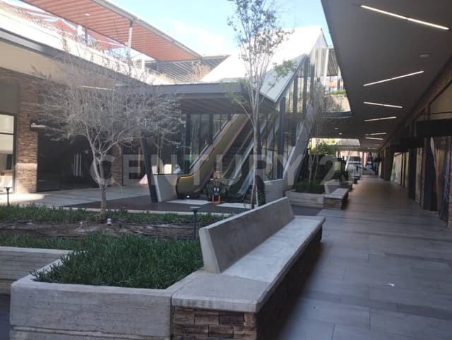 RENTA LOCAL ACONDICIONADO EN PASEO VILLALTA EN SALTILLO