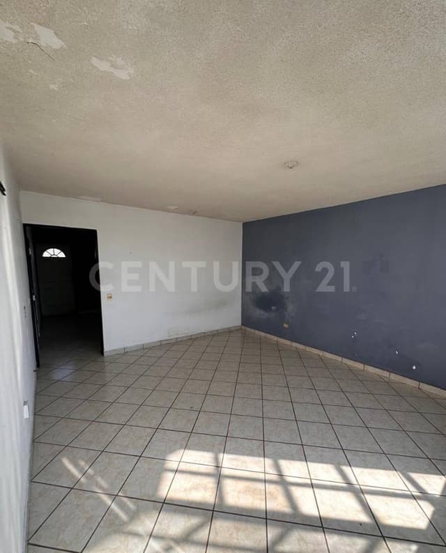 CASA EN VENTA EN COL. MITRAS CENTRO EN MONTERREY