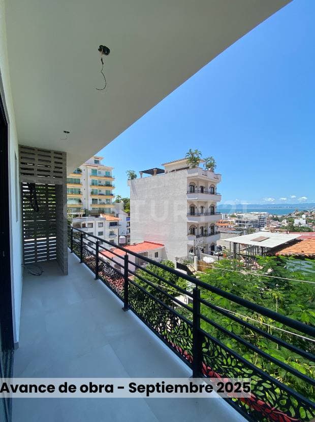 Condominios en preventa en Puerto Vallarta, con vistas al mar y a la ciudad