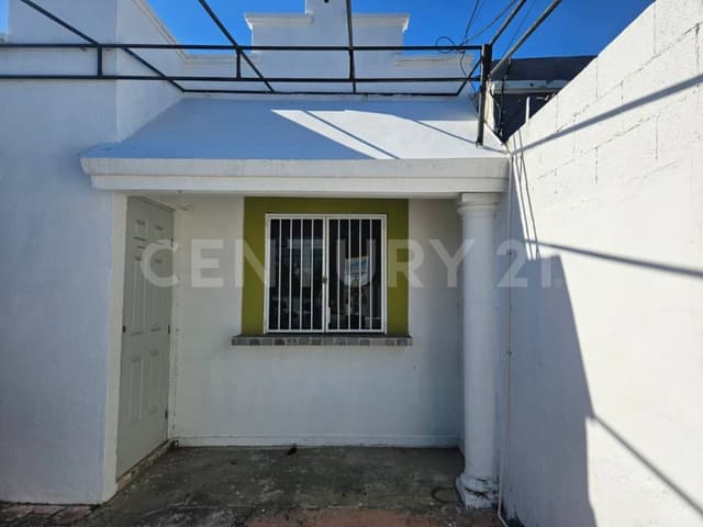 Renta de local sobre avenida concurrida en Prado Chuburna Mérida, Yucatán.