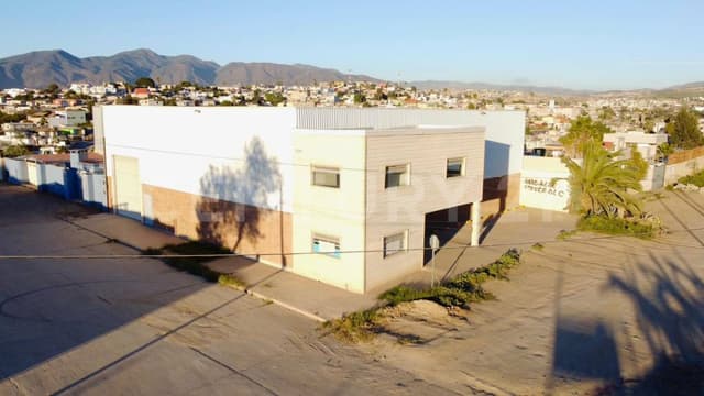BODEGA EN RENTA EN COLONIA MUNGUIA EN ENSENADA, BAJA CALIFORNIA