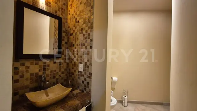 CASA EN VENTA EN CAMPESTRE MORILLOTLA CON ALBERCA Y GYM!! JARDIN ENORME!