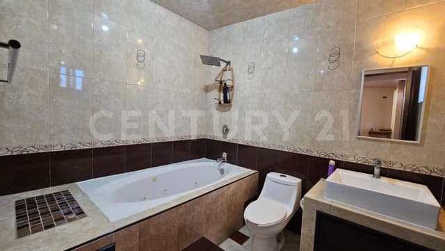 Casa en Renta en Lomas del Sol, Juárez, Nuevo León