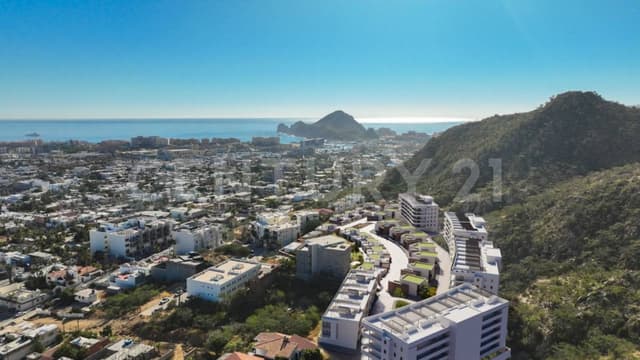Condominio en venta en Cabo San Lucas con vista al mar en sky town