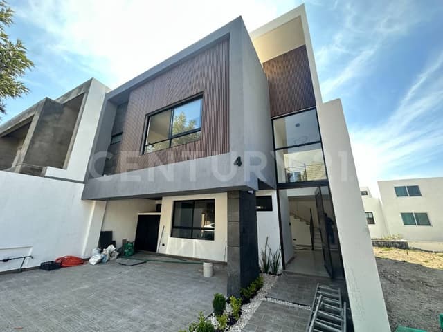 VENTA CASA 4 RECÁMARAS(UNA EN PB) PARQUE COLIMA,LOMAS ANGELOPOLIS III,PUEBLA