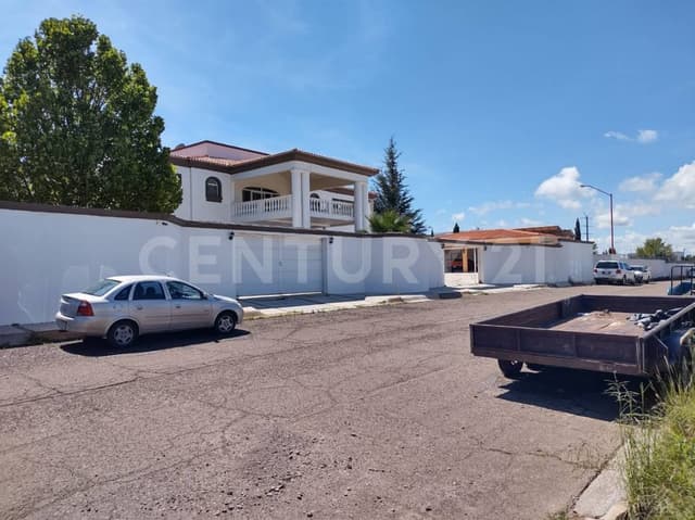 CASA EN VENTA LOMAS DEL CAMPESTRE CD. CUAUHTEMOC, CHIHUAHUA.