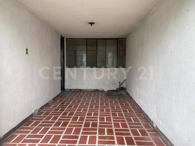Casa en Venta de un piso - Fraccionamiento Arcos de Santa Cruz