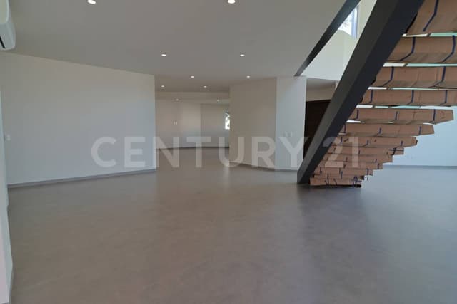 Casa de campo en venta, Col. Fraccionamiento Los Sauces, Tlajomulco, Jal.