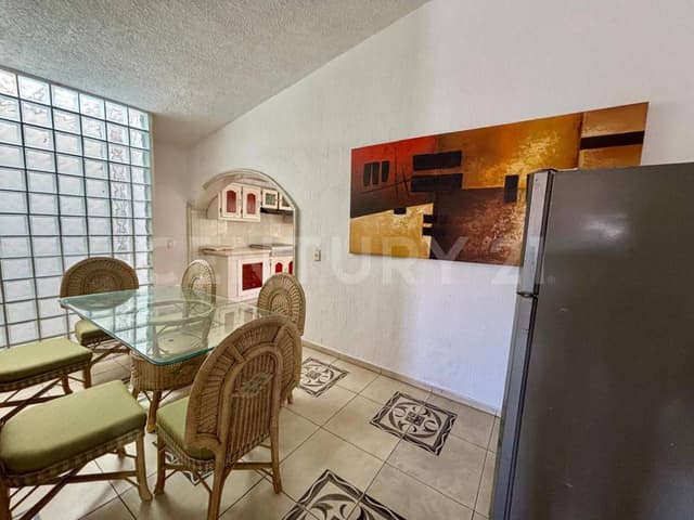 Casa En Renta Jardines Vallarta, Zapopan.