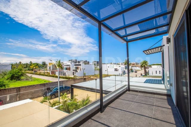 Rinconada de Banderas, Casa 65