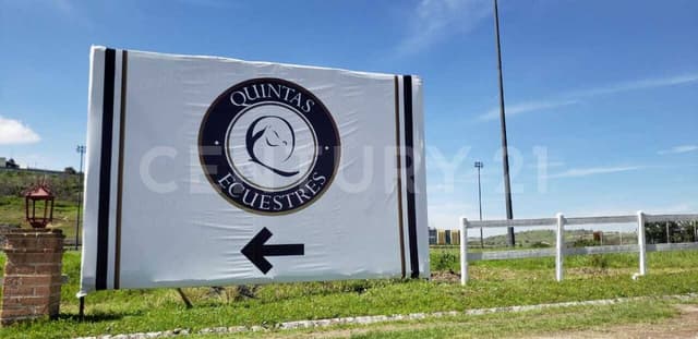 Venta de Terreno en Haras del Bosque 1,070m2 ZONA Acres