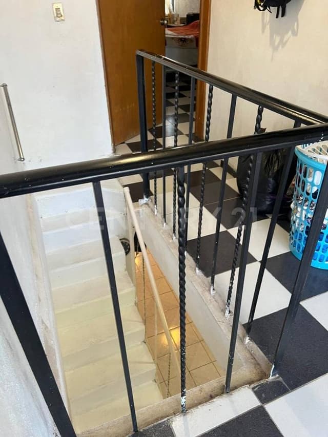 SE VENDE CASA EN JARDINES DE MORELOS, ECATEPEC