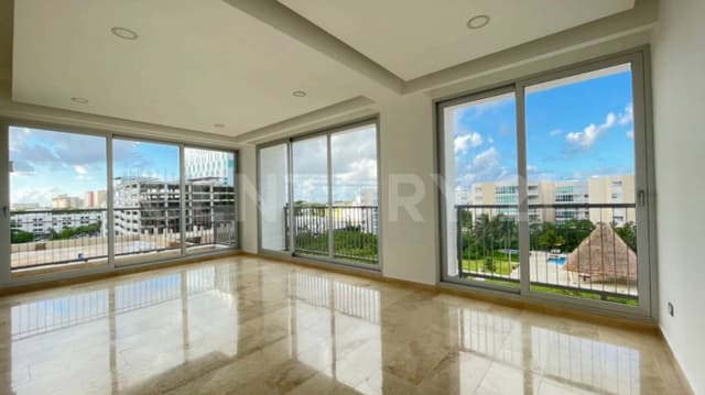 Venta de departamento en Brezza Towers, Zona Hotelera, Cancún, Q. Roo OFC2423