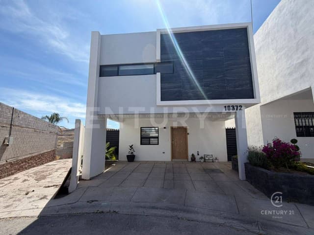 CASA EN RENTA EN BOSQUES DE SAN PEDRO, CHIHUAHUA, CHIH.